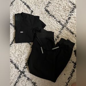 Figs black scrubs set